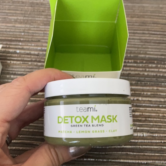 teami Detox Mask & Applicator - Picture 11 of 13